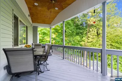 17 Foxhill Lane, Ringwood, NJ 07456 - Photo 4