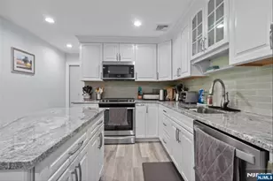 17 Foxhill Ln, Ringwood, NJ 07456 - Photo 12