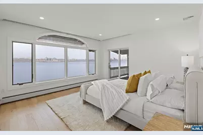 27 Shore Road, Edgewater, NJ 07020 - Photo 26