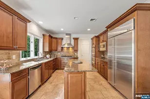 19 Walker Ave, Closter, NJ 07624 - Photo 12