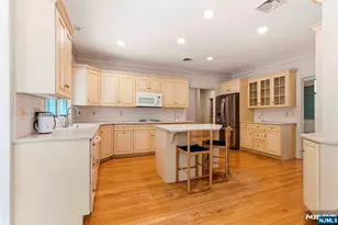 7 Alex Ct, Wyckoff Township, NJ 07481 - Photo 10