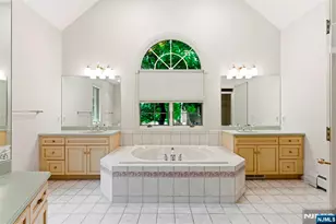 7 Alex Ct, Wyckoff Township, NJ 07481 - Photo 16