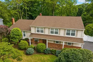 400 Faletti Cir, River Vale Township, NJ 07675 - Photo 2