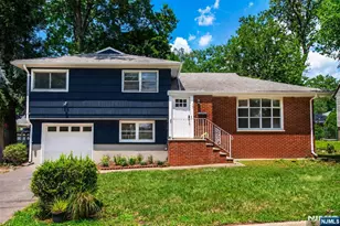 107 Highland Ave, Bergenfield, NJ 07621 - Photo 2