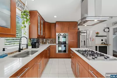 118 Wortendyke Avenue, Emerson, NJ 07630 - Photo 10