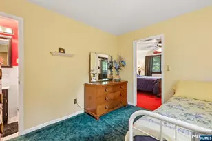 123 Midwood Rd, Paramus, NJ 07652 - Photo 30