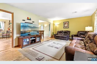 123 Midwood Road, Paramus, NJ 07652 - Photo 16