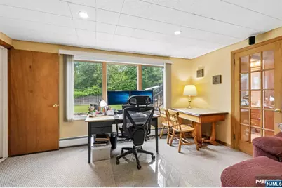 123 Midwood Road, Paramus, NJ 07652 - Photo 12