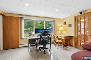 123 Midwood Rd, Paramus, NJ 07652 - Photo 12