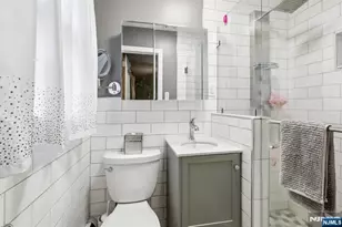 123 Midwood Rd, Paramus, NJ 07652 - Photo 24