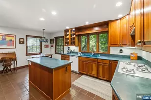 49 Clover Ln, Upper Saddle River, NJ 07458 - Photo 6