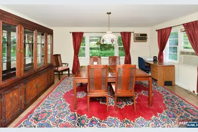 51 Charwalt Drive, Hawthorne, NJ 07506 - Photo 8