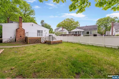 73 Davis Drive, Bergenfield, NJ 07621 - Photo 24
