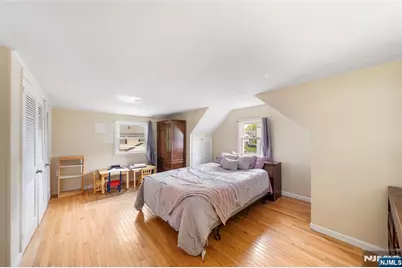 73 Davis Drive, Bergenfield, NJ 07621 - Photo 12