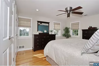 37 Oakley Terrace, Nutley, NJ 07110 - Photo 24