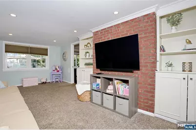 37 Oakley Terrace, Nutley, NJ 07110 - Photo 14