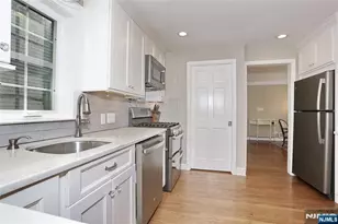 37 Oakley Terrace, Nutley, NJ 07110 - Photo 18
