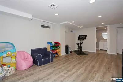 37 Oakley Terrace, Nutley, NJ 07110 - Photo 34
