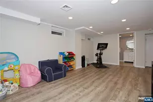 37 Oakley Terrace, Nutley, NJ 07110 - Photo 34