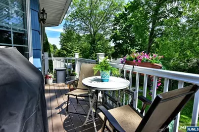 90 Grove Street, Waldwick, NJ 07463 - Photo 18