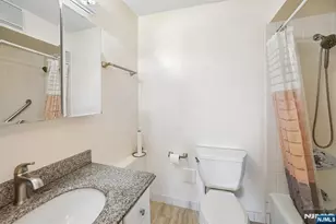 521 Piermont Ave 428, River Vale Township, NJ 07675 - Photo 10