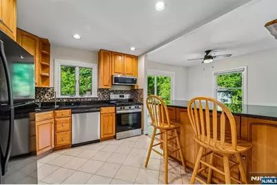 158 Morningside Road, Paramus, NJ 07652 - Photo 10