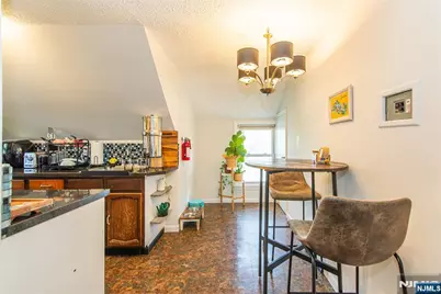 530 Up Mountain Avenue, Montclair, NJ 07043 - Photo 32