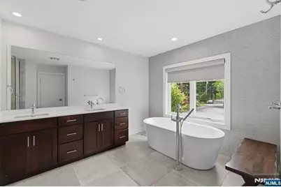 95 Mezzine Drive, Cresskill, NJ 07626 - Photo 24