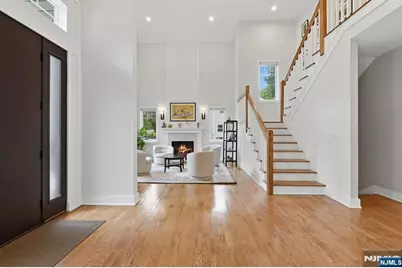 95 Mezzine Drive, Cresskill, NJ 07626 - Photo 10
