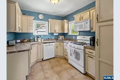 146 Kensington Avenue, Norwood, NJ 07648 - Photo 12