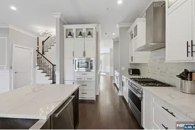 202 Brandon Court, Montvale, NJ 07645 - Photo 10