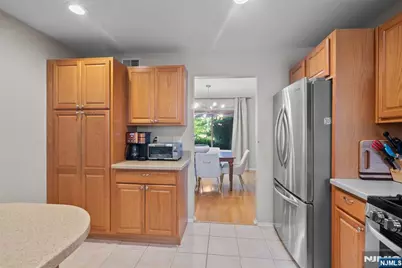 16 Franklin Court, Montville Township, NJ 07045 - Photo 6