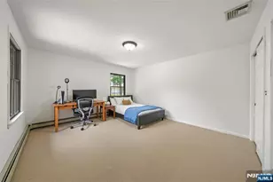 22 Kendrick St, Paramus, NJ 07652 - Photo 24