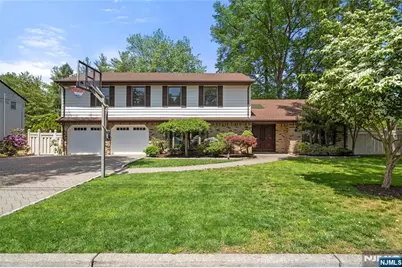 22 Kendrick Street, Paramus, NJ 07652 - Photo 2