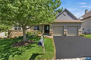 14 Wentworth Court, Hamburg, NJ 07419 - Photo 1