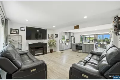 23 Moore Road, West Milford, NJ 07480 - Photo 10