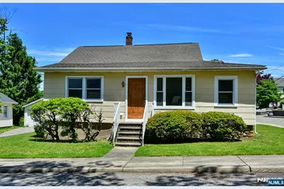 52 Central Avenue, Butler, NJ 07405 - Photo 2