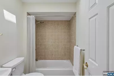 33 Cedarwood Terrace, Woodland Park, NJ 07424 - Photo 28