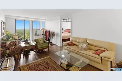 235 Prospect Avenue 10H #10H, Hackensack, NJ 07601 - Photo 8