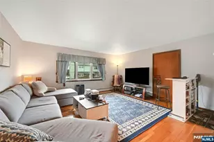 347 Chestnut Ave, South Hackensack Township, NJ 07606 - Photo 16