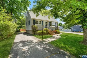 5 Oakwood Terrace, Bloomingdale, NJ 07403 - Photo 30