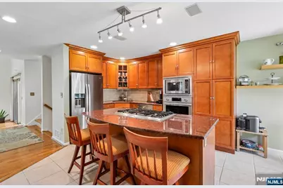 40 Woodland Drive, Woodland Park, NJ 07424 - Photo 6