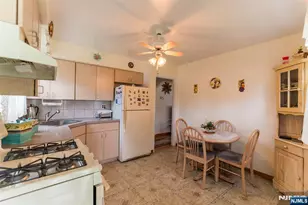 64 Howard St, Lodi, NJ 07644 - Photo 12