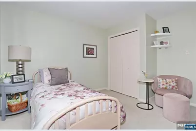 164 Winchester Court, Washington Township, NJ 07676 - Photo 16