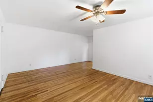 2330 Linwood Ave 2E, Fort Lee, NJ 07024 - Photo 4
