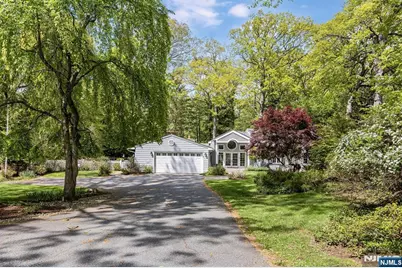 1 Hickory Lane, Roseland, NJ 07068 - Photo 6