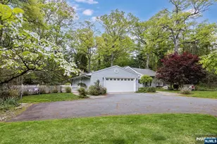 1 Hickory Ln, Roseland, NJ 07068 - Photo 8