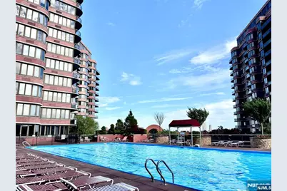100 Carlyle 5J North #5J North, Cliffside Park, NJ 07010 - Photo 28