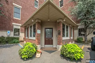3405 Rio Vista Dr 3405, Mahwah, NJ 07430 - Photo 32