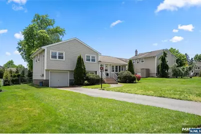 43 Woodvale Road, Glen Rock, NJ 07452 - Photo 2